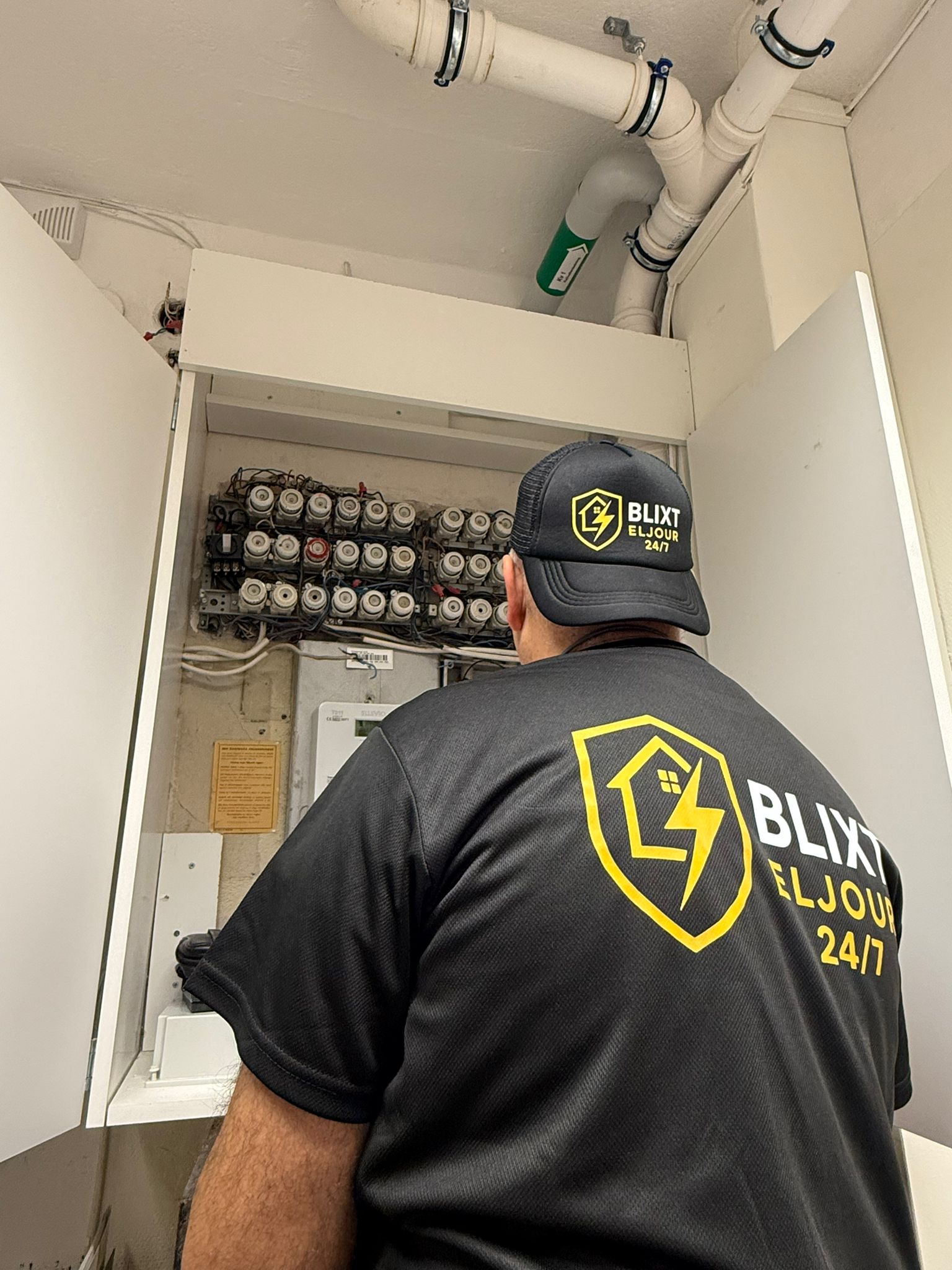 Felsökning - Blixt Eljour 247, Blixteljour247, Blixteljour, Blixt eljour, elektriker Stockholm